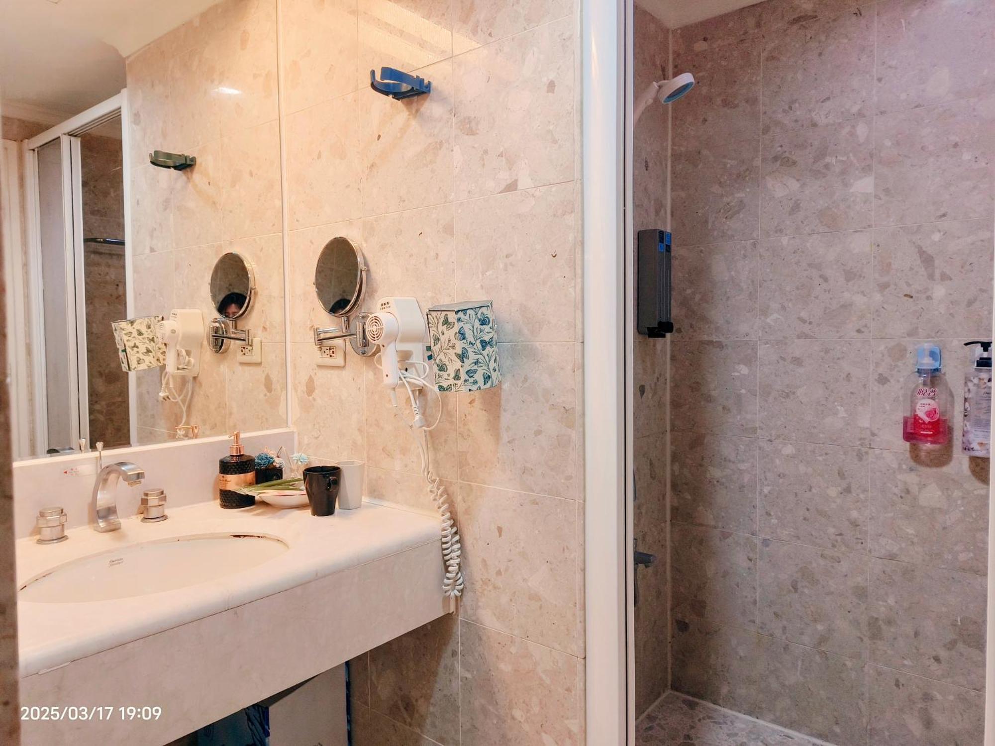 Niwill Homestay Taizhong Zewnętrze zdjęcie